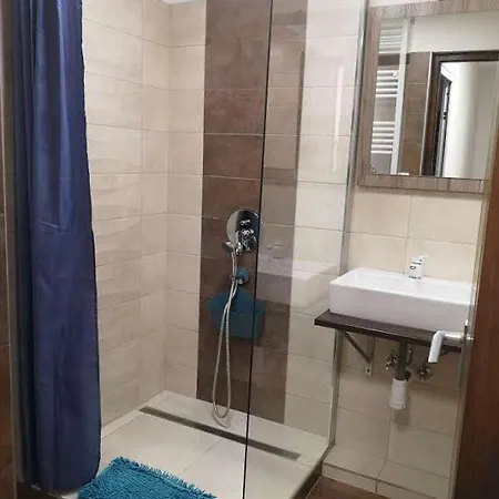 Tp Apartment